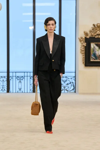 Look 2